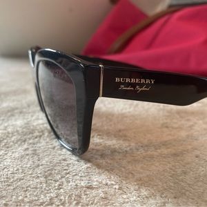 Burberry sunglasses